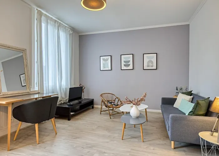 Flaubert Avec Parking Idéal Au Cœur Du Centre-ville