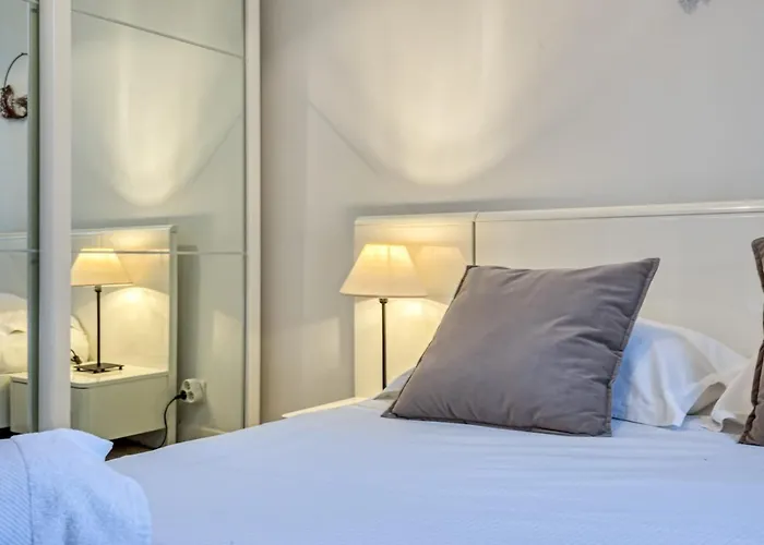 Appartamento Flaubert Avec Parking Idéal Au Cœur Du Centre-ville